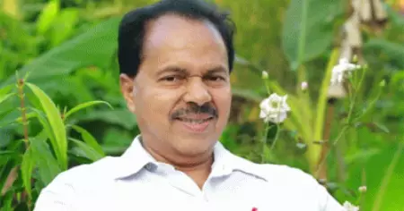 പി.ടി തോമസിനായി പൂക്കള്‍ വാങ്ങിയതില്‍ നടത്തിയ അഴിമതിയില്‍ പ്രതിഷേധവുമായി പ്രതിപക്ഷം