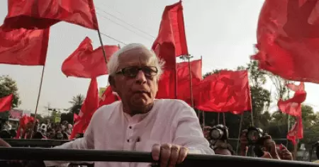 പത്മഭൂഷണ്‍ നിരസിച്ച് ബുദ്ധദേവ് ഭട്ടാചാര്യ; തീരുമാനം പാര്‍ട്ടിയുമായി തീരുമാനിച്ച്