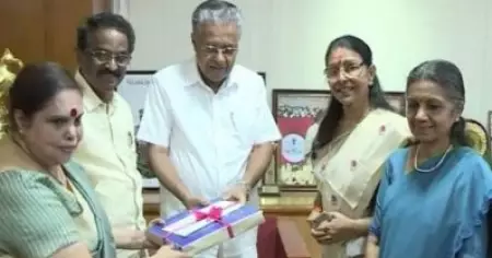 സ്വകാര്യവിവരങ്ങള്‍ ഉള്‍ക്കൊള്ളുന്നു; ഹേമ കമ്മീഷന്‍ റിപ്പോര്‍ട്ട് പുറത്തുവിടാനാകില്ലെന്ന് വിവരാവകാശത്തിന് മറുപടി