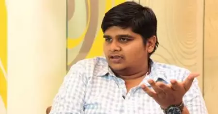 ഗാന്ധി മരിച്ചു എന്ന് പറയാം, എന്നാല്‍ ഗാന്ധിയെ ഗോഡ്‌സേ കൊന്നു എന്ന് പറഞ്ഞാല്‍ ചിലര്‍ക്ക് ദേഷ്യം വരും: കാര്‍ത്തിക് സുബ്ബരാജ്