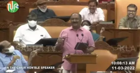 ഞാനിട്ടിരിക്കുന്നത് കൈത്തറി വകുപ്പിന്റെ ഹാന്‍ടെക്സിന്റേതാണ്; വ്യവസായ മന്ത്രി പറയണമെന്ന് പറഞ്ഞതുകൊണ്ടാണ് ഇവിടെ പറയുന്നത്: കെ.എന്‍. ബാലഗോപാല്‍