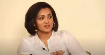 ദൈവത്തിന്റെ പേരില്‍ തീവ്രവാദം: രാമനവമിയുടെ ഭാഗമായുള്ള ഹിന്ദുത്വ ആക്രമണങ്ങളില്‍ പ്രതികരിച്ച് പാര്‍വതി