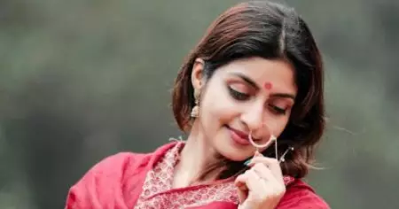 എല്ലാ രാധമാര്‍ക്കുമുണ്ടാകും കൃഷ്ണനേക്കാളേറെ വേദനിക്കുന്നൊരു കഥ പറയാന്‍, ഇത് നല്ല വേദനയില്‍ പറഞ്ഞതാ; ഞാന്‍ സിനിമ മുഴുവന്‍ കണ്ടിട്ടില്ല: അവിയലിനെ കുറിച്ച് പറഞ്ഞ് ആത്മീയ