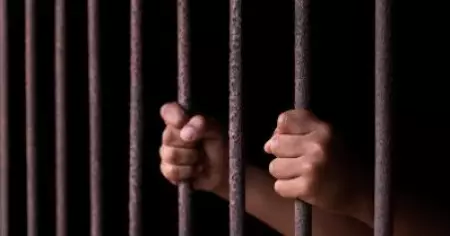 തുടര്‍ച്ചയായി തീവ്രവാദ സൈറ്റുകള്‍ ബ്രൗസ് ചെയ്തു; വിദ്യാര്‍ത്ഥിയെ കസ്റ്റഡിയിലെടുത്തു