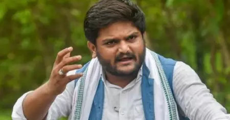 കോണ്‍ഗ്രസ് വിട്ട ഹാര്‍ദിക് പട്ടേല്‍ ബി.ജെ.പിയിലേക്ക്; വ്യാഴാഴ്ച പാര്‍ട്ടിയില്‍ ചേരുമെന്ന് സ്ഥിരീകരണം