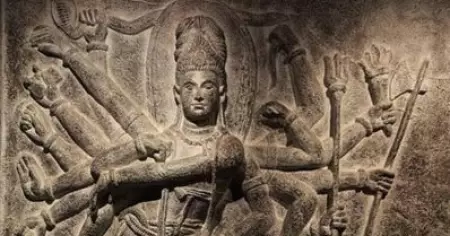 മോഷ്ടിക്കപ്പെട്ട പുരാവസ്തുക്കളും വിഗ്രഹങ്ങളും തമിഴ്‌നാടിന് കൈമാറാന്‍ കേന്ദ്രം; ദല്‍ഹിയില്‍ നടക്കുന്ന പരിപാടിയിലേക്ക് മന്ത്രിമാരെ ക്ഷണിച്ച് സ്റ്റാലിന്‍