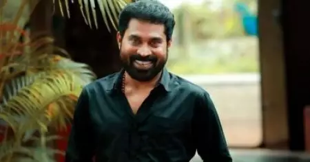 ആ ജോഷി- മോഹന്‍ലാല്‍ ചിത്രത്തിലെ എന്റെ കഥാപാത്രം ആളുകളെ വെറുപ്പിച്ചിട്ടുണ്ട്; സ്‌ക്രിപ്റ്റ് മുഴുവന്‍ വായിച്ചിരുന്നെങ്കില്‍ ഒരുപക്ഷെ സീന്‍ മാറ്റാമായിരുന്നു: സുരാജ്