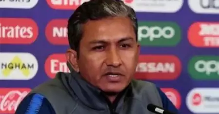 യുവരാജിനെപ്പോലെ അനായാസം സിക്‌സര്‍ അടിക്കാന്‍ കഴിവുള്ള ഒരേയൊരു ബാറ്റര്‍ അവനാണ്: സഞ്ജയ് ബാംഗര്‍