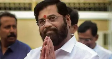 ജനങ്ങളുടെ ജീവിതത്തിലേക്ക് 'അച്ഛേ ദിന്‍' കൊണ്ടുവരും, ബാലാസാഹെബിന്റെ ഹിന്ദുത്വ ആശയങ്ങള്‍ ഞങ്ങള്‍ മുന്നോട്ടു കൊണ്ടുപോകും: ഏക് നാഥ് ഷിന്‍ഡെ