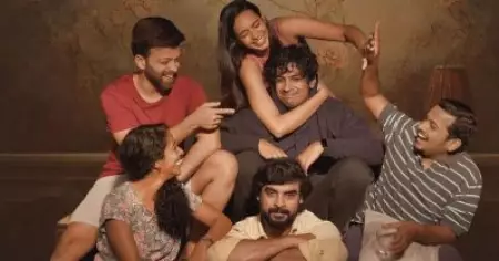 ഇതിനുമുൻപും ഇവിടെ സുഹൃത്തുകളുടെ കഥകൾ വന്നിട്ടില്ലേ, പിന്നെന്തുകൊണ്ട്  ഈ ഫ്രണ്ട്ഷിപ്പ് ഇത്രമാത്രം ആഘോഷിക്കപ്പെടുന്നു?