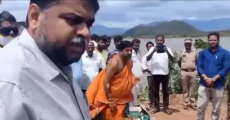 സര്‍ക്കാര്‍ പദ്ധതി തുടങ്ങാന്‍ ഹൈന്ദവ ആചാരപ്രകാരം പൂജ; തടഞ്ഞ് ഡി.എം.കെ എം.പി; പൂജാരിയെ തിരിച്ചയച്ചു