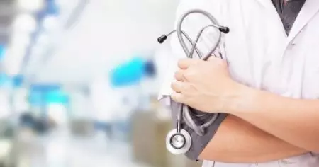 റഷ്യ- ഉക്രൈന്‍ സംഘര്‍ഷം: മടങ്ങിയെത്തിയ അവസാന വര്‍ഷ മെഡിക്കല്‍ വിദ്യാര്‍ത്ഥികള്‍ക്ക് യോഗ്യതാ പരീക്ഷയെഴുതാന്‍ അനുമതി