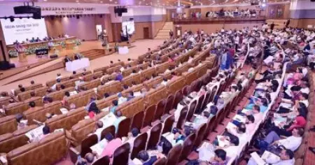 ലോക കേരളസഭ: പുതിയ പട്ടികയില്‍ 182 അംഗങ്ങള്‍, യു.എ.ഇയില്‍ നിന്ന് മാത്രം 28 പേര്‍