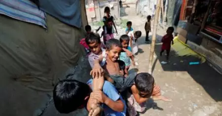 റോഹിങ്ക്യന്‍ അഭയാര്‍ത്ഥികള്‍ക്ക് താമസസൗകര്യമൊരുങ്ങുന്നുണ്ടെന്ന് മന്ത്രി; അത് പദ്ധതിയിലില്ലെന്ന് കേന്ദ്ര സര്‍ക്കാര്‍