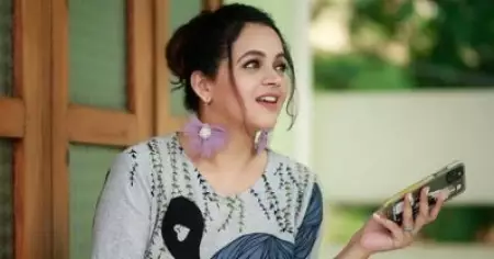 കാശ് കൊടുത്ത് സൈബര്‍ അറ്റാക്ക് ചെയ്യിപ്പിക്കുന്നു; സിനിമാക്കാര്‍ക്ക് അറിയാമെങ്കിലും തുറന്ന് സമ്മതിക്കില്ല: ഭാവന