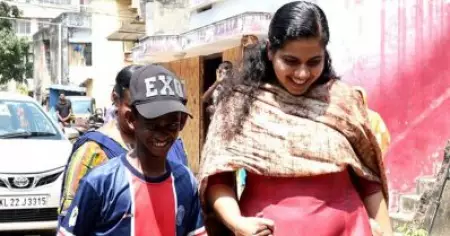 രാജാജി നഗറിലെ റോഷന് നാളെ പുതിയ ശ്രവണ സഹായി കൈമാറും: ആര്യ രാജേന്ദ്രന്‍