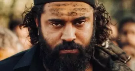 മടിയന്‍ മടയില്‍ കയറി കളി തുടങ്ങി; പടവെട്ട് ട്രെയ്‌ലര്‍