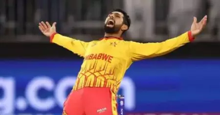 ഇവന്റെ ഗര്‍ജനത്തില്‍ പിറന്നത് വമ്പന്‍ നേട്ടം; മാക്‌സ്‌വെല്ലിനെയും മാത്യൂസിനെയും സാക്ഷിയാക്കി റാസയുടെ തേരോട്ടം