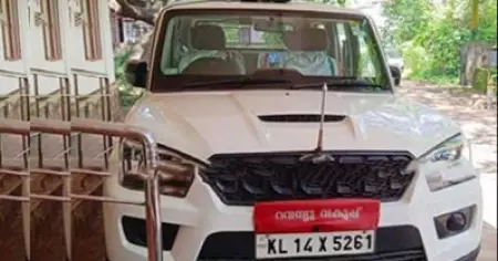 കാസര്‍ഗോഡ് സബ് കലക്ടറുടെ ഔദ്യോഗിക വാഹനം കോടതി ജപ്തി ചെയ്തു