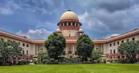 ബില്ലുകള്‍ തടഞ്ഞ് വെക്കാന്‍ ഗവര്‍ണര്‍ക്ക് അധികാരമില്ല; സുപ്രീം കോടതി