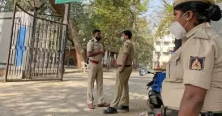 ക്രിസ്ത്യന്‍ മിഷനറികള്‍ ഗുണ്ടകളുടെ സഹായത്തോടെ നിര്‍ബന്ധിത മതപരിവര്‍ത്തനത്തിന് ശ്രമിക്കുന്നെന്ന് ആരോപണം; കര്‍ണാടകയില്‍ 15 പേര്‍ക്കെതിരെ പൊലീസ് കേസെടുത്തു