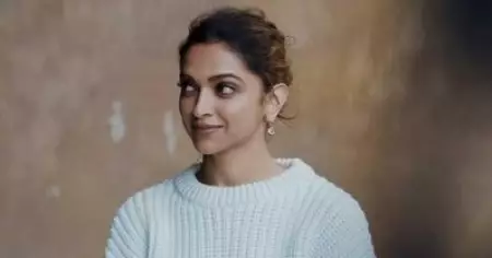 ചരിത്ര നിമിഷം; ഖത്തർ ലോകകപ്പ് ഫൈനൽ വേദിയിൽ ട്രോഫി എത്തിക്കുക ദീപിക പദുക്കോൺ