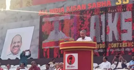 വിമര്‍ശിക്കുന്ന സര്‍ക്കാരുകളെ കേന്ദ്രം സാമ്പത്തികമായി ഞെരുക്കുന്നു: പിണറായി വിജയന്‍