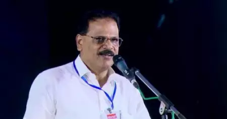 'ഒരുമിച്ചിരുത്തി പഠിപ്പിക്കുന്നത് സ്വയംഭോഗവും സ്വവര്‍ഗരതിയും'; പാഠ്യപദ്ധതി പരിഷ്‌കരണത്തിനെതിരെ അബ്ദുറഹിമാന്‍ രണ്ടത്താണി