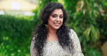 ബെസ്റ്റ് ആക്ടറിന്റെ പേര് ഞാന്‍ അനൗണ്‍സ് ചെയ്തപ്പോള്‍ തന്നെ ആളുകള്‍ കൂവാന്‍ തുടങ്ങി, അടുത്ത് നിന്ന അനില്‍ കപൂറിന് ഒന്നും മനസിലായില്ല: ജുവല്‍ മേരി