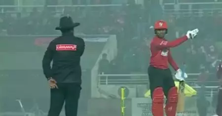 എന്താടോ തനിക്ക് വൈഡ് തന്നാൽ? അമ്പയറെ വിരട്ടി ഷാക്കിബ് അൽ ഹസൻ