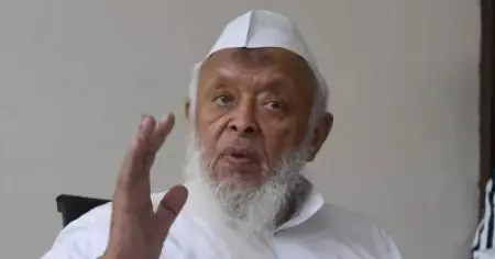 ഓം ഉം അള്ളാഹുവും ഒന്നാണെന്ന് ജംഇയ്യത്തുല്‍ ഉലമ ഹിന്ദ് നേതാവ്; വേദി വിട്ടിറങ്ങി മറ്റ് മതനേതാക്കള്‍