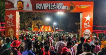 ബി.ജെ.പി സര്‍ക്കാരിനെ താഴെയിറക്കാന്‍ പ്രതിപക്ഷ പാര്‍ട്ടികള്‍ ഒരുമിച്ച് പോരാടണം: ആര്‍.എം.പി.ഐ