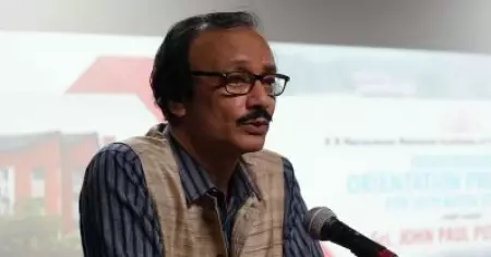 കെ.ആര്‍.നാരായണന്‍ ഫിലിം ഇന്‍സ്റ്റിറ്റ്യൂട്ടിലെ വിദ്യാര്‍ത്ഥി സമരത്തെ തുടര്‍ന്ന് രാജി വെച്ച ശങ്കര്‍ മോഹന്‍ ഇനി മുതല്‍ ചലച്ചിത്ര വികസന കോര്‍പ്പറേഷനില്‍