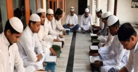 മദ്രസകളെയും ന്യൂനപക്ഷ വിഭാ​ഗത്തേയും തഴഞ്ഞ് കേന്ദ്ര ബജറ്റ്; വെട്ടിക്കുറച്ചത് കോടികൾ
