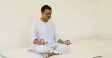 രാജ്യത്തിന്റെ അവസ്ഥ പരിതാപകരം; പ്രാര്‍ത്ഥനയാരംഭിച്ച് അരവിന്ദ് കെജ്‌രിവാള്‍