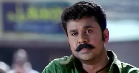 ഇതുപോലത്തെ 'ഫണ്‍' സീനുകള്‍ ഇനി ഉണ്ടാവേണ്ട, ദിലീപേട്ടന്‍ സിനിമകള്‍ മിസ്സ് ചെയ്യുന്നില്ല; മീശ മാധവനിലെ രംഗം പങ്കുവെച്ച പോസ്റ്റില്‍ വൈറലായ കമന്റ്