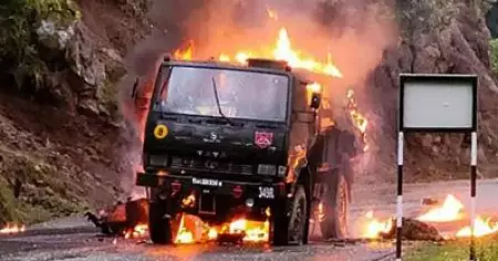 കാശ്മീരിലെ പൂഞ്ചില്‍ ട്രക്കിന് തീപിടിച്ച് അഞ്ച് സൈനികര്‍ കൊല്ലപ്പെട്ടത് ഭീകരാക്രമണമെന്ന് സൈന്യം