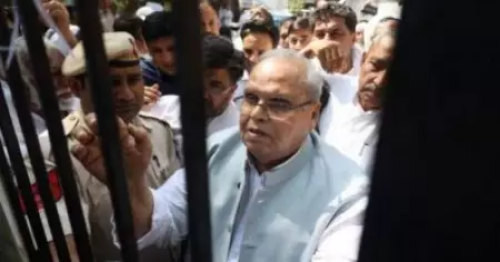 2024വരെ മോദി സര്‍ക്കാര്‍ എന്നെ വേട്ടയാടിക്കൊണ്ടിരിക്കും; എനിക്ക് ഇനിയും ഒരുപാട് കാര്യങ്ങള്‍ വെളിപ്പെടുത്താനുണ്ട്: സത്യപാല്‍ മാലിക്
