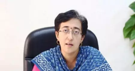 കേന്ദ്രത്തിന് കെജ്‌രിവാള്‍ സര്‍ക്കാരിലേക്ക് അധികാരം പോകുമെന്ന് ഭയം; ഓര്‍ഡിനന്‍സിനെതിരെ എ.എ.പി