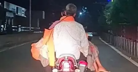 അധികൃതര്‍ ആംബുലന്‍സ് നല്‍കിയില്ല; ഭോപാലില്‍ മകളുടെ മൃതദേഹം ബൈക്കില്‍ കൊണ്ടുപോയി പിതാവ്