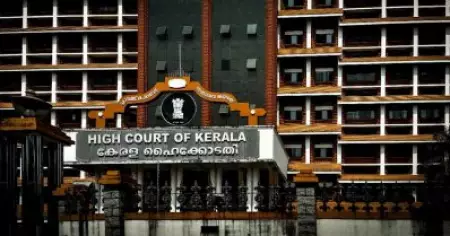 അപകടം കണ്ട് കണ്ണടച്ചിരിക്കാനാകില്ല; സംഭവം നടക്കുന്നത് ഇതാദ്യമല്ല; താനൂര്‍ ബോട്ടപകടത്തില്‍ ഇടപെട്ട് ഹൈക്കോടതി