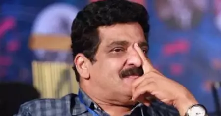 സെക്രട്ടറിയേറ്റ് സമരത്തിനിടെ എം.കെ മുനീറിന് ദേഹാസ്വാസ്ഥ്യം; പ്രസംഗ വേദിയില്‍ കുഴഞ്ഞുവീണു