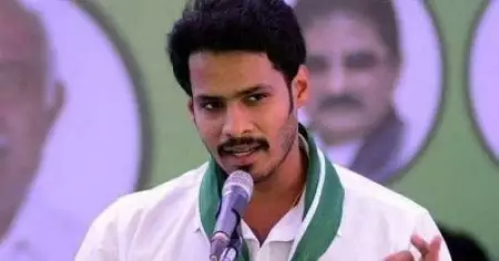 ജനതാദള്‍ യൂത്ത് വിങ് പ്രസിഡന്റ് സ്ഥാനം രാജിവെച്ച് നിഖില്‍ കുമാരസ്വാമി