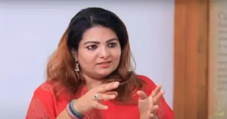 അവരെ പേരെടുത്ത് വിമര്‍ശിച്ചതിന് ഭീഷണികള്‍ വന്നു; സിനിമ ചെയ്യാനും ജീവിക്കാനും തോന്നുന്നില്ലേയെന്ന് ചോദിച്ചു: സാന്ദ്ര തോമസ്