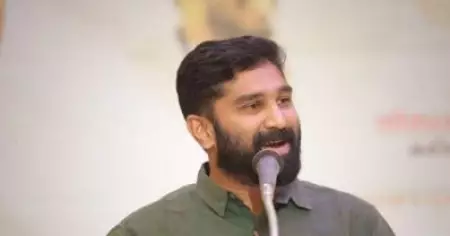 സത്യപ്രതിജ്ഞാ ചടങ്ങിലെത്തിയ യെച്ചൂരിയെ അപമാനിച്ച് വി.ടി ബല്‍റാമിന്റെ പോസ്റ്റ്; വിമര്‍ശനത്തിന് പിന്നാലെ പിന്‍വലിച്ച് വിചിത്ര വിശദീകരണം