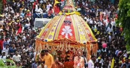 ത്രിപുരയില്‍ രഥയാത്രയ്ക്കിടെ ഹൈ വോള്‍ട്ടേജ് ലൈനില്‍ നിന്ന് ഷോക്കേറ്റു; ആറ് പേര്‍ വെന്തുമരിച്ചു; നിരവധി പേര്‍ക്ക് പരിക്ക്