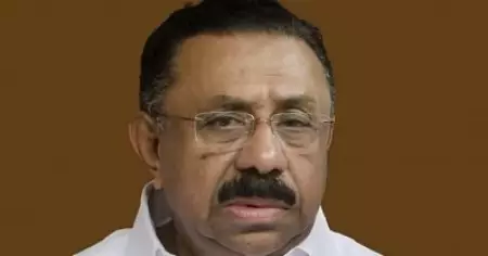 'അനാശാസ്യം, വനിത സഖാക്കള്‍ക്ക് വാട്സ്ആപ്പില്‍ അസഭ്യസന്ദേശം കൈമാറല്‍; ഇതാണ് എസ്.എഫ്.ഐയുടെ ജോലി': എം.എം. ഹസ്സന്‍