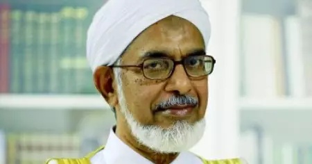 സി.പി.ഐ.എമ്മിനെ ജാഗ്രതയോടെ നിരീക്ഷിക്കണം; സമസ്ത നിലപാടിനെതിരെ ബഹാഉദ്ദീന്‍ നദ്‌വി