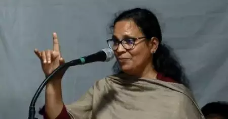 കേരള ജനത മണ്ടന്മാരല്ല; സര്‍ക്കാരിനെതിരായ വിലയിരുത്തലാകും പുതുപ്പള്ളി: കെ.കെ. രമ