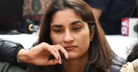ബി.ജെ.പിയും ആം ആദ്മി പാർട്ടിയും വോട്ട് ബാങ്ക് രാഷ്ട്രീയത്തിൽ മാത്രം ശ്രദ്ധ കേന്ദ്രീകരിക്കുന്നു: വിനേഷ് ഫോഗട്ട്